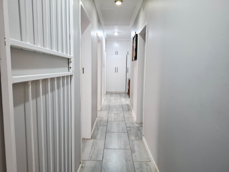 4 Bedroom Property for Sale in Uitsig Free State